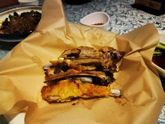 馕坑果木烤羊排-巴扎美食·新疆菜·西域歌舞表演餐厅(新疆大厦店)