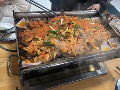 -宏兴烤鱼山庄(宣恩总店)