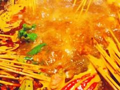 -签多多串串香火锅
