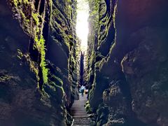 -梭布垭石林景区