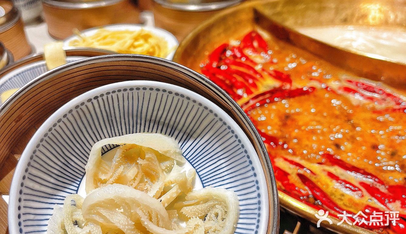 200+就能吃到26道菜～这是一家充满魔法的火锅