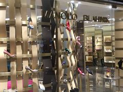 -Manolo Blahnik(置地广场店)