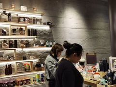-星巴克臻选(济南恒隆店)