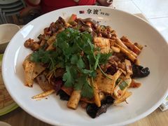 -拿渡·水煮鱼麻辣香锅(王府井奥莱·香江小镇店)