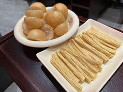 -洞子口重庆鲜货火锅(楚翘城旗舰店)