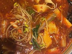 -清真·玛丽亚新疆菜主题餐厅(浙江中路店)
