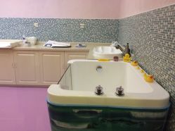 -海豚湾高端月子会所(黄浦店)