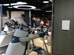 -一兆韦德健身(张杨路店)