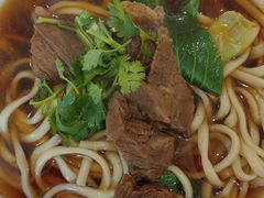 -清真吴记门钉肉饼·喜多利