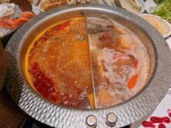 -牛YO寿喜烧·铁板烧和牛火锅自助(市府恒隆店)