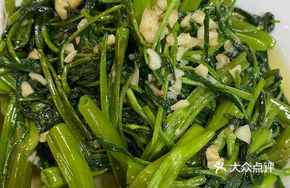 Garlic Stir-fried Water Spinach