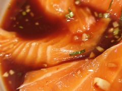 三文鱼-东海怡品海鲜豆捞(舟宿夜江店)