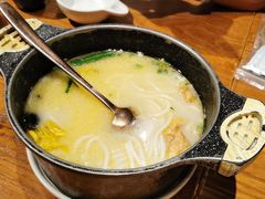 -云海肴·汽锅鸡·云南菜(天山百盛优客店)