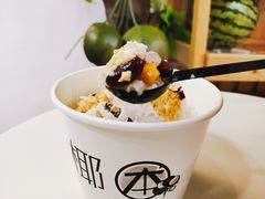 -津椰本·海南正宗椰奶清补凉(店一店)