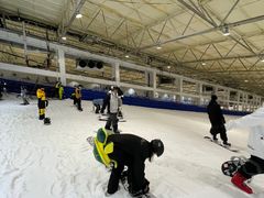 -乔波室内滑雪场