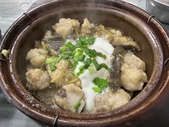 -容里煲仔饭(利丰北路店)