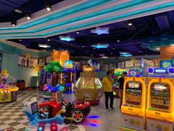 -LuckyStar幸运星家庭娱乐中心(东莞国贸店)