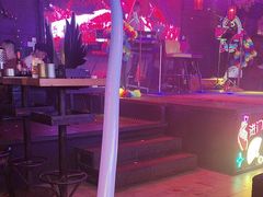 -喜鹊音乐酒馆(西街店)