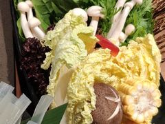 -捞王锅物料理(上海世茂广场店)