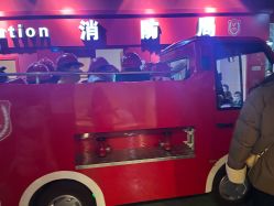 -成都星期8小镇(江宁南路店)