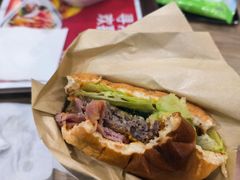 汉堡-魏家凉皮(博水商务大厦店)