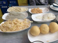 -光头药膳鸡(莱茵小镇店)