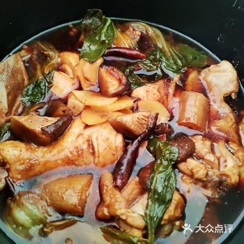 胡椒粉，耗油腌制，因为给孩子吃，没放盐，半小时后