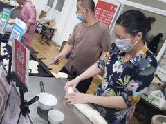 -老西关黄老太牛肉烧饼