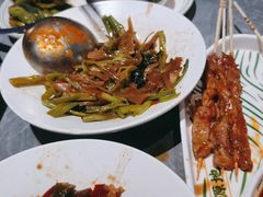 -威记烧嘢·南宁烧烤·超级生牛(绿地店)