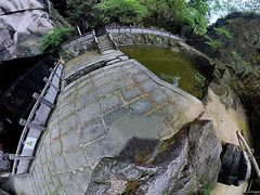 -伍山石窟