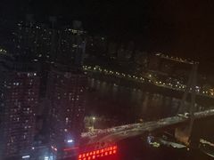 -Ting无边际江景酒店(重庆解放碑云端之眼店)