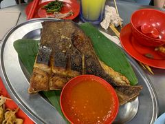 -黄亚华小食店(Jalan Alor)