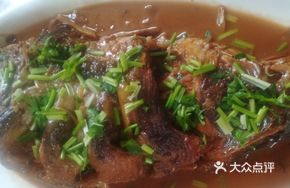 Stir-Fried Chicken and Braised Carp