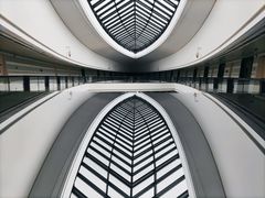 -上海滴水湖皇冠假日酒店