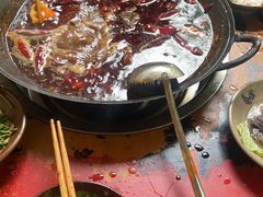 -黄潇洒老火锅(九眼桥宏济巷店)