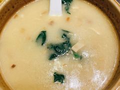 老济南甜沫-闫府私房菜·百年鲁菜(恒隆店)
