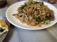干炒牛河-芬芳甜品(同福路店)