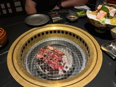 -山川小町·极番烧肉(新地假日广场店)