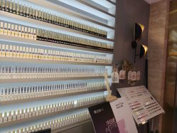 -爱空间美睫健康美甲