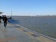 -人民防洪胜利纪念塔