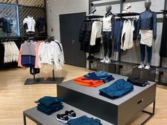 -NIKE品牌体验店(南京东路店)