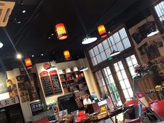大堂-蚝堡海鲜·威海菜·海肠捞饭·烧烤·亚洲吃蚝公司(幸福门店)