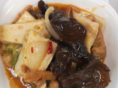 日本豆腐炒猪肉丝-上汽乘用车公司员工餐厅(安研路一店)
