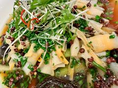 藤椒韭香象拔蚌-真爱中国餐馆·年华店(朱雀大街店)