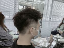 -COMO SALON 烫染可茉发型