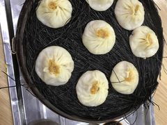 蟹黄汤包-四季美汤包(户部巷店)