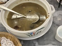 -蔼若春.传承三十年云南菜(金碧公园店)