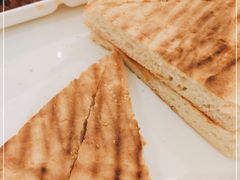 -小菜园新徽菜(宜兴八佰伴店)