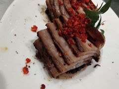 -品悦酒店(三林古镇店)