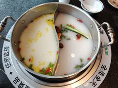 -江小渔鲜鱼火锅(西二道街店)